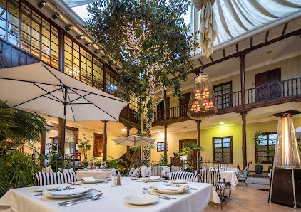Santa Lucia Boutique